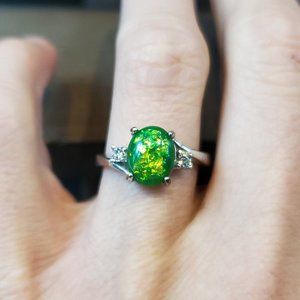 Size 7 Silver Tone Green Faux Stone And Crystal Ring